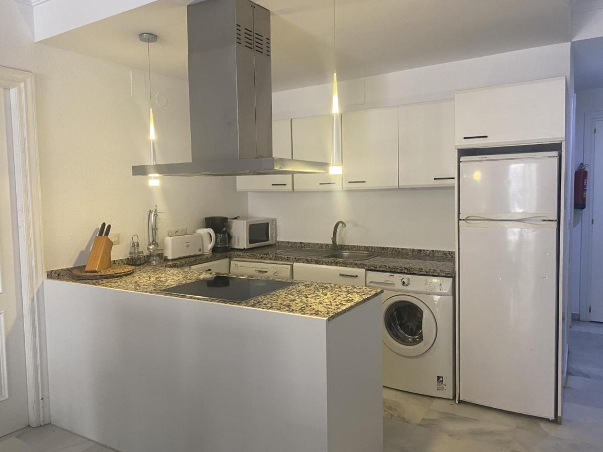 Large And Elegant In Puerto Banus With Pools And Paddle Apartment Marbella Exterior photo